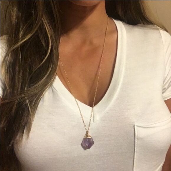 ‎Raw Amethyst Boho Necklace - Picture 4 of 5